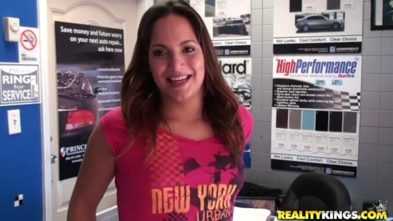 8th Street Latinas: 8th Street Latinas - Horny Cash-strapped Manager Carolina Gets Alone Time...