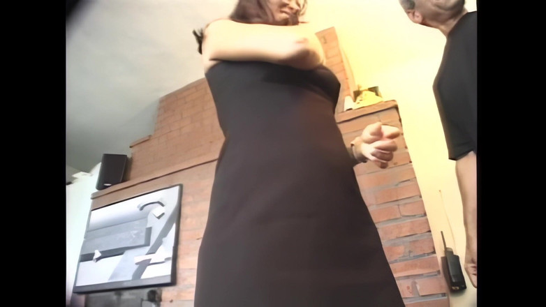 Big Tits World: 2 grosses pour une fille à forte poitrine