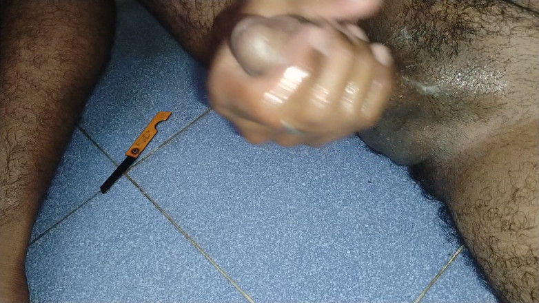 Babababa00007: Masseer De Penis Door Gebruik Te Maken Van Latex Vera.