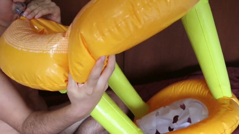 Inflatable Lovers: Basketball-float