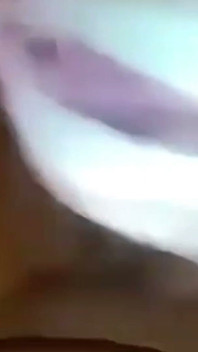 Сіссі Олсон глибоко заглотує bigdaddy8inchz на стоянці