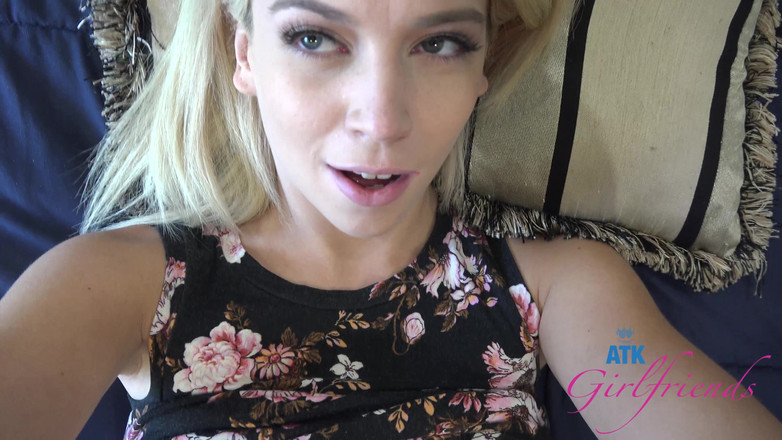 ATK Girlfriends: Virtuální dovolená