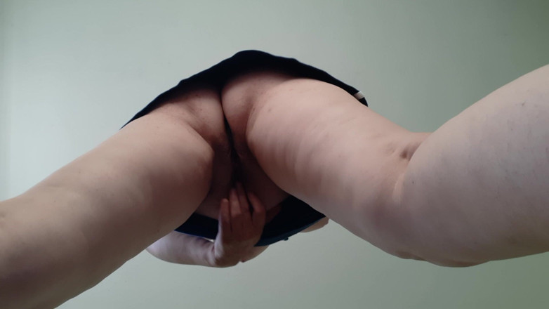 Lesbian-candys: เลขาช่วยตัวเองในออฟฟิศเสี่ยงภัยขณะที่เจ้านายออกไปกินข้าวกลางวัน