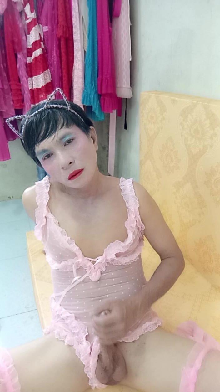 nguyen dang thien tri: Transgender Memakai Pakaian Dalam Seksi Lucah Berkongkek – Keseronokan Zakar