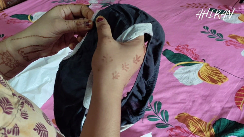 Aahan Ahiran: Napkins Fix in Panty Forplay and Review Boobs