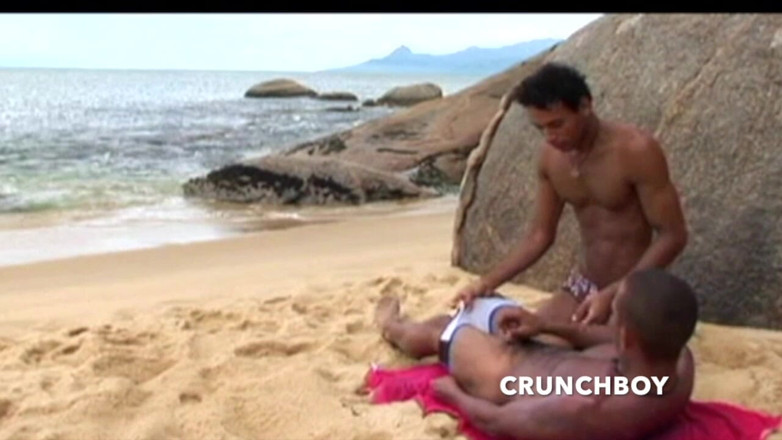 Bareback porn with straight boy: Latinos verdammt nochmal angebend an einem öffentlichen Strand