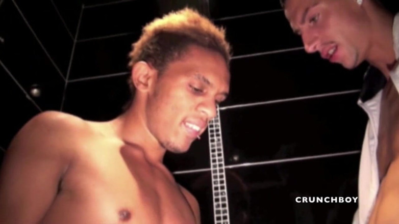 Crunch Boy: Jonge zwarte tweeling geneukt door xxxl Arabische pik