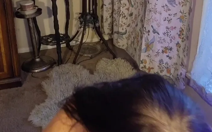 Zilah Luz: 71 Years Old Masturbating My Hairy Pussy