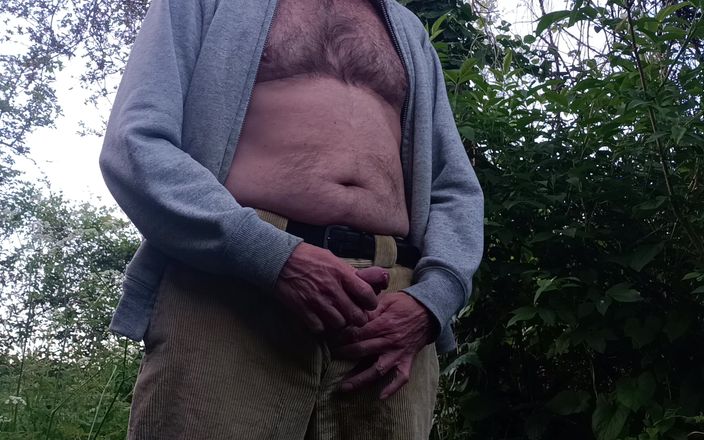 Rockardglans: Pantaloni piscio, Sega nei boschi indossando corde - Rockard Daddy