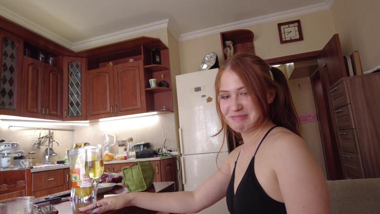 LoveHomePorn: Sötnos knullar en mycket äldre hårig man