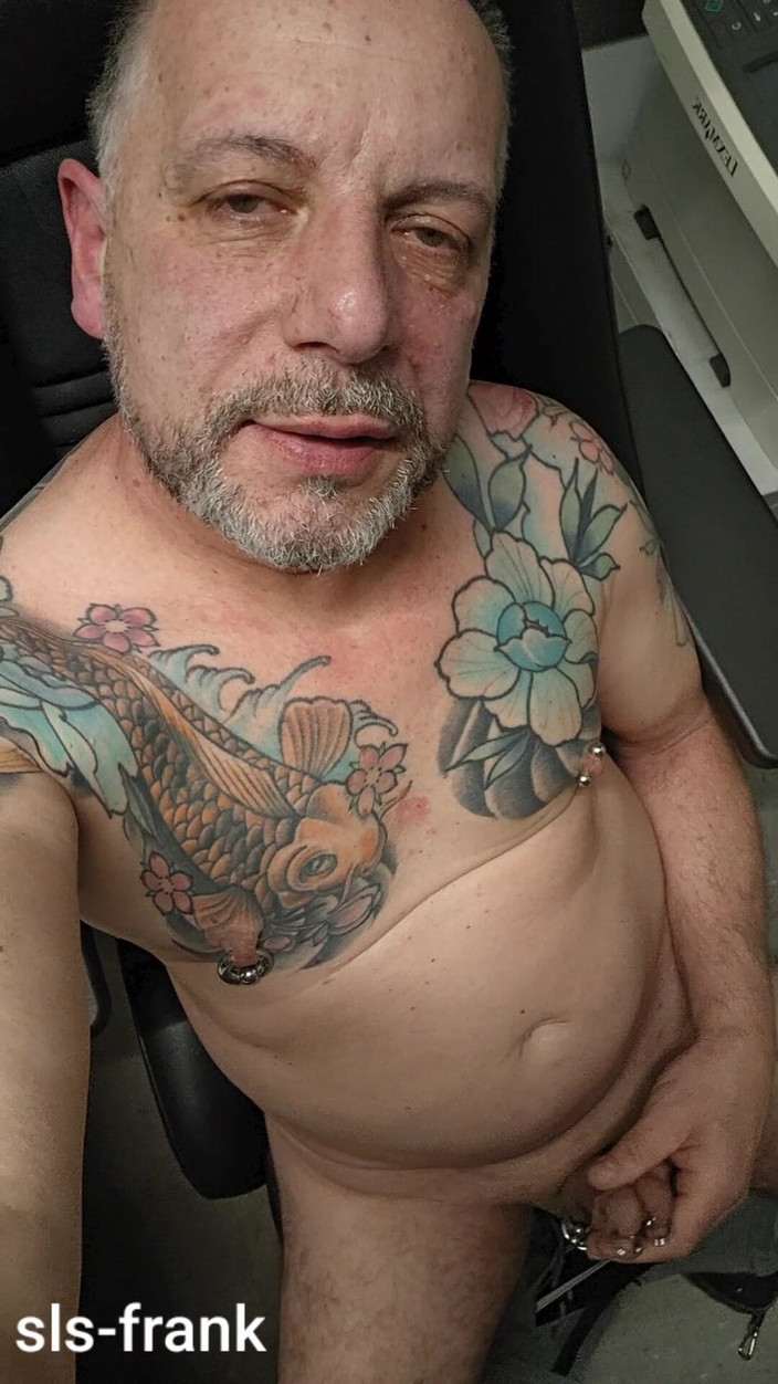 sls-frank: Sls-frank stropește din subincizie în prim-plan