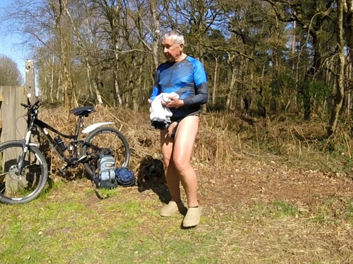 Andy: Jalan kaki 15 2025