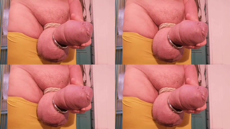 Monster_Meat_: Mostrando mis pantalones cortos de verano