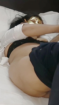 Pooja Bhabhi ia muie foarte tare cu pula iubitului ei devar