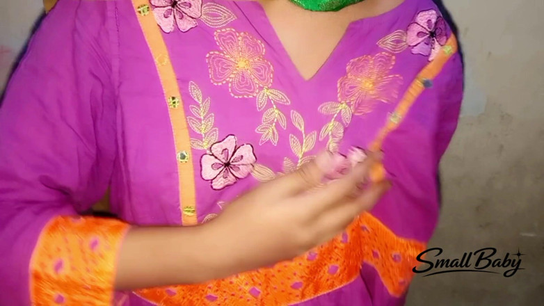 Small Baby: Desi solo, bhabhi, vidéo de sexe