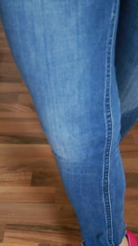 Tacones rosados en la madera - clic seductor y jeans se burlan de asmr