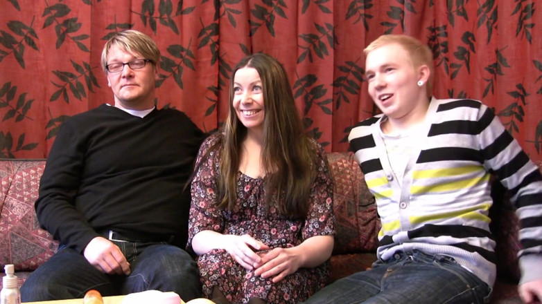 Radical: Finnish stepmom and two young guys double penetrating her