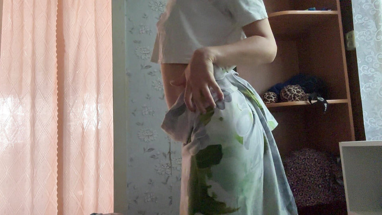 Alexa Holly: 学生が彼女のマンコを愛撫する