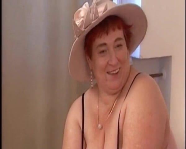 Purzel: Geile alte frauen werden im urlaub gefickt. Muschi lecken, sperma...