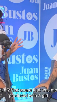 Aksi hot lesbico duo yang lagi asik memeknya sampai orgasme di podcast Juan Bustos