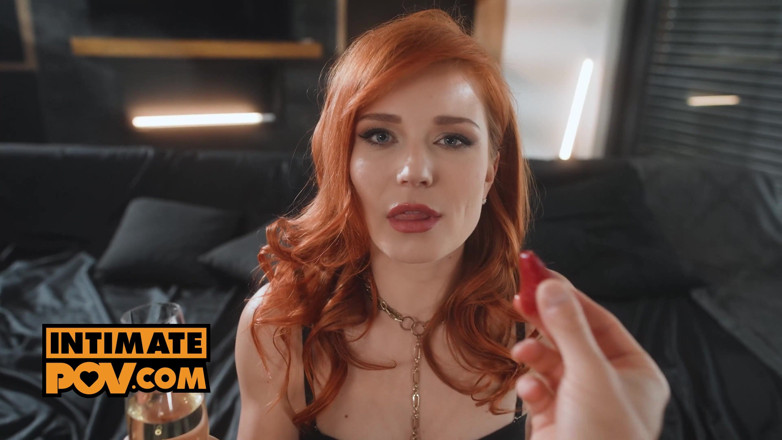 IntimatePOV: Відео від першої особи - хардкорне тріо з гарячими повіями Клеманом Аудіардом і Керолліною Черрі