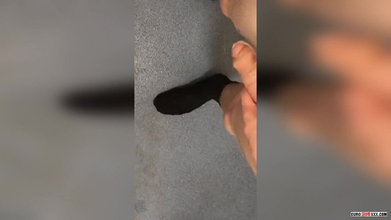 Euro boy xxx: Siłownia twink w pokoju odpoczynku