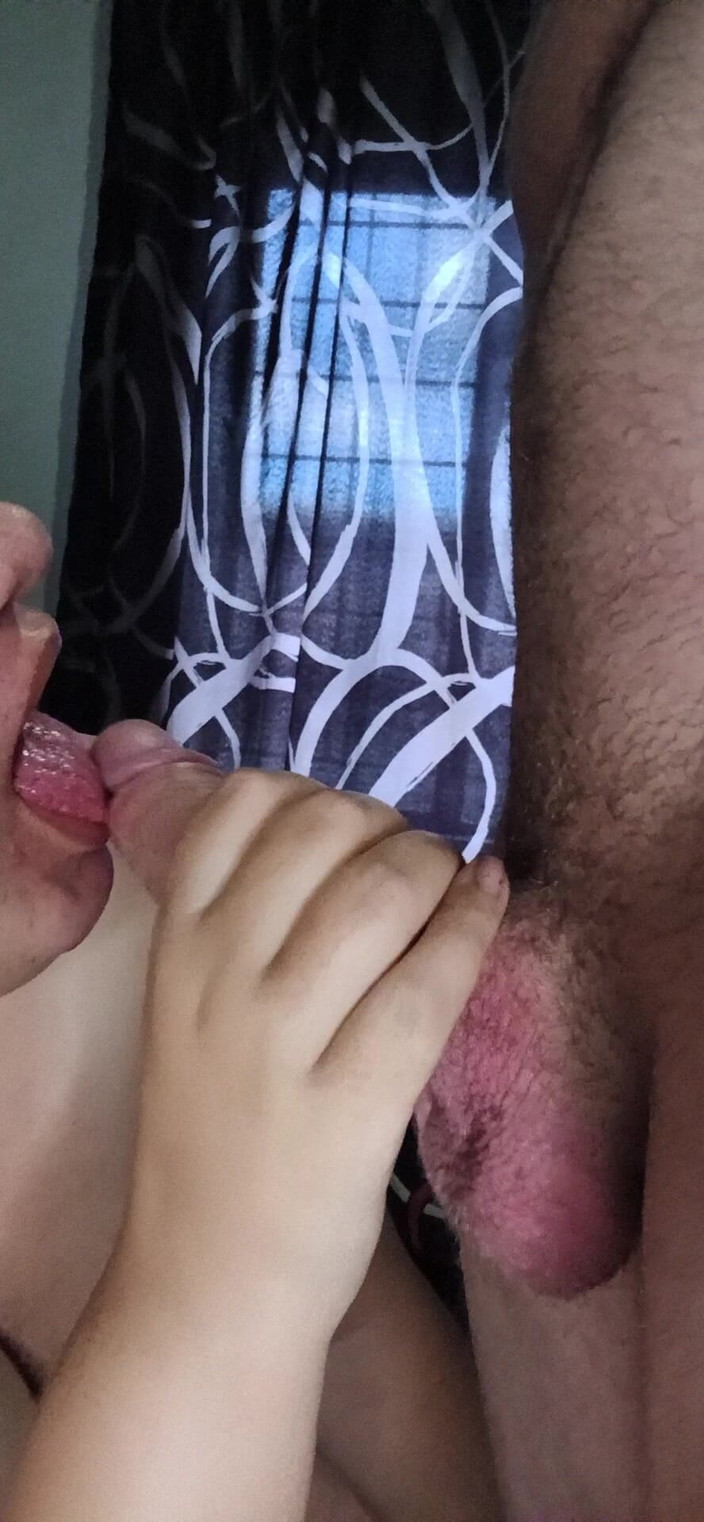 The Sexy Syndicate: Femeii mari și țâțoase îi place să sugă pula și să fie obraznică!!