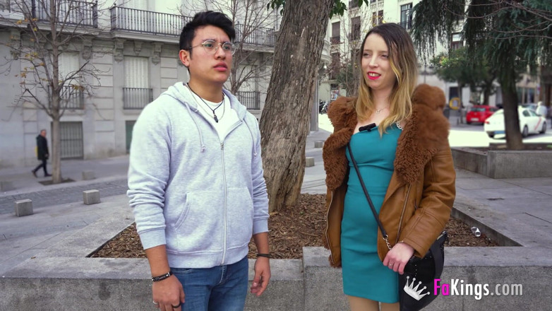 FAKings: Melanie Dior n’a pas pu quitter Madrid sans se taper...