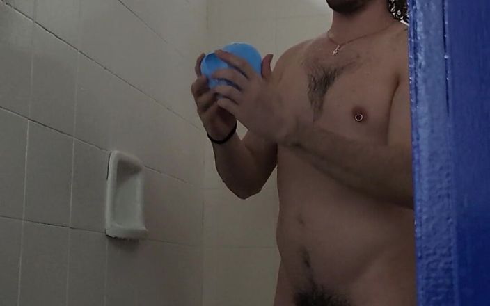 Hakam: Pissen, Gemahlen &amp; Nassreiben