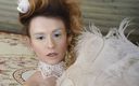 Bravo Models Media: Adele Белый Единорог в Венецианской косплей-маске костюм