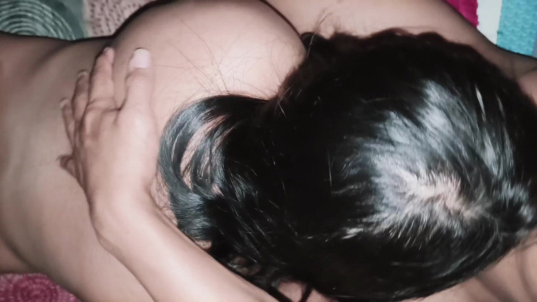 Desi Natalie: Tailandesa massagem boquete