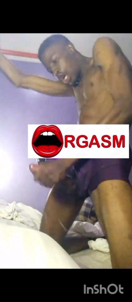 Sweetass132: Onanerar Min Feta Svarta Kuk