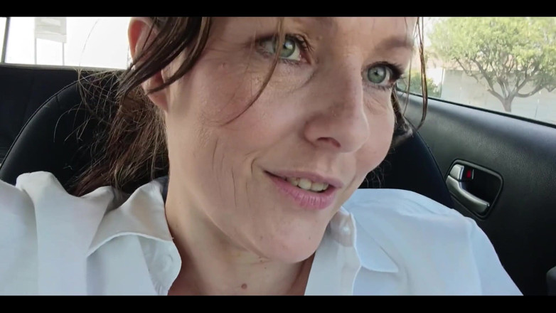 Kinky Lyrical: Dashboard Nylon Tease