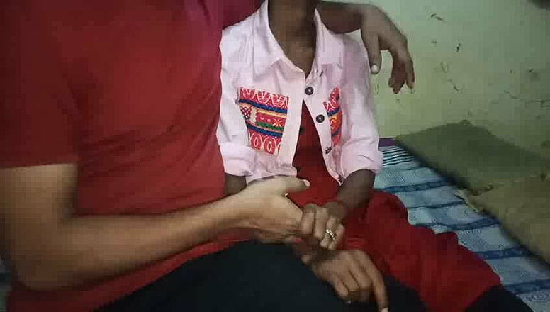 Truefuker: 私の熱いマンコの水をお楽しみください。