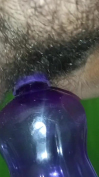Pussy'de şişe