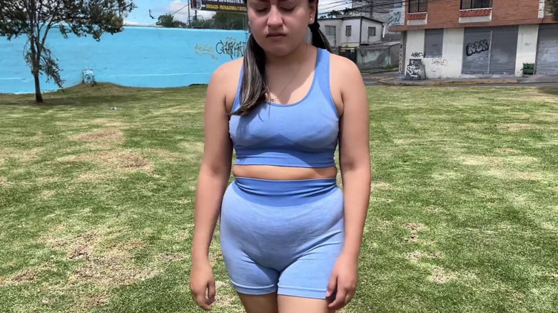 Mell Miller: J’ai attrapé une fille à gros cul dans le parc et...