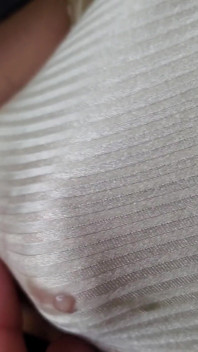 POV voorvocht onder mijn nylon naakte stripbroek, vintage slipje