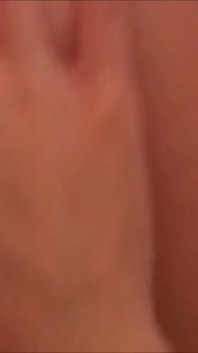 Quiero follarte, mete tu polla en mi coño caliente antes de lamerla