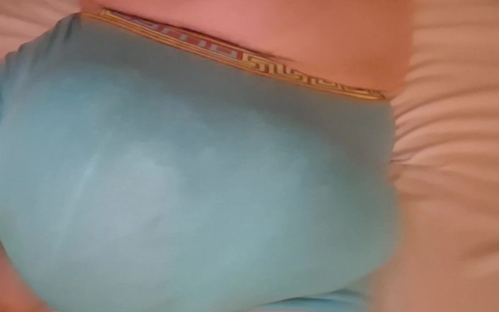 Monster_Meat_: Pantolonda büyük yumru