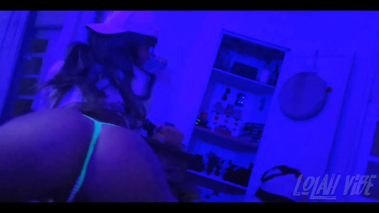 Srta XXX: Follando en el vibrador