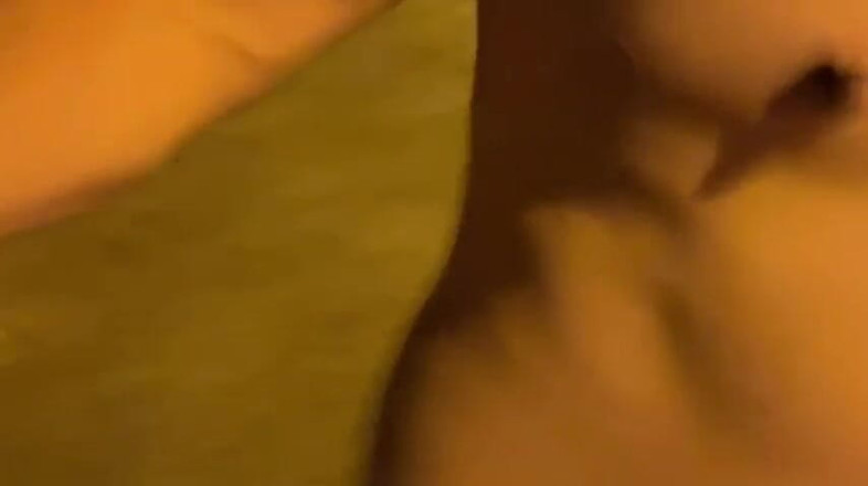No limit cbt slave: Attrapé sur un parking à pied à poil