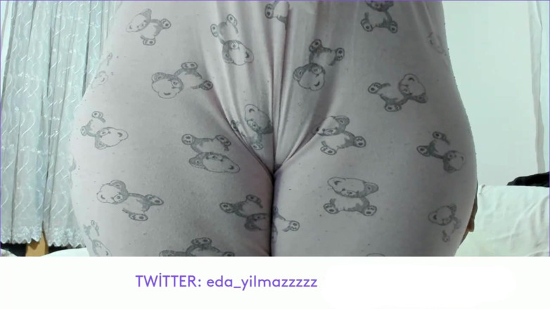 Bigass_sexy_bigboobs: Camel Toe- Pi̇jamayla Masturbasyon- Turk Porno- Turk MILF