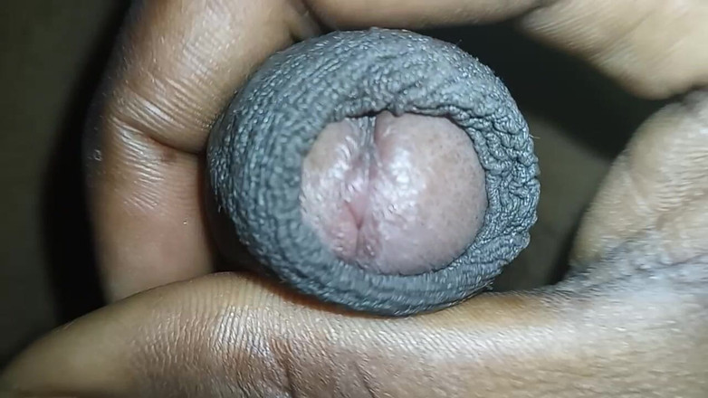 CornyMorale357: Heute hat mein Penis alle Grenzen überschritten.