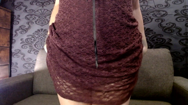 Abby Anna: Lạc đà quần lót đào dưới váy ren gợi cảm