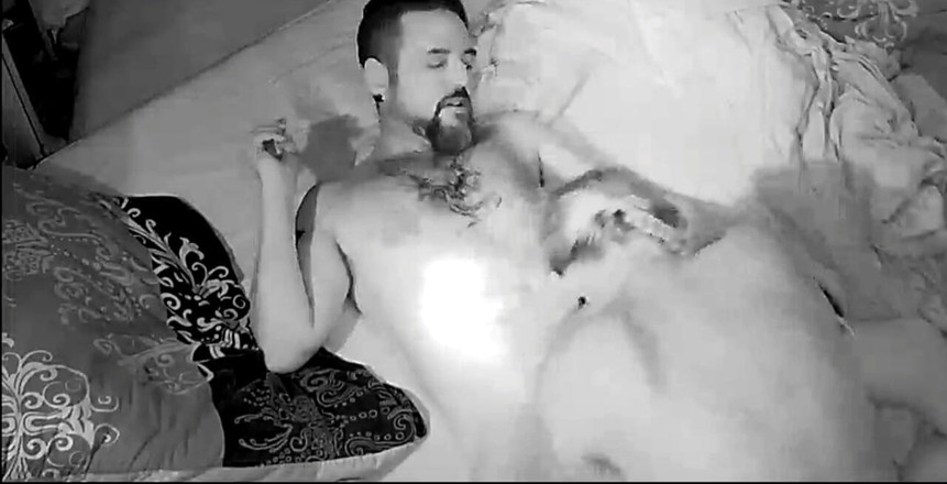 KittieNoOne: Він любить змушувати мене кінчати йому в рот