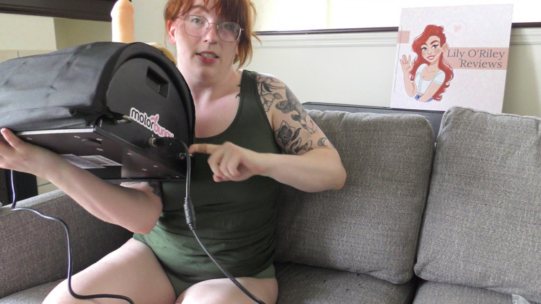 Lily O'Riley: Examen de la NSFW de l’original de Motorbunny