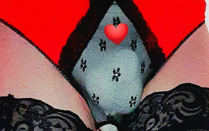 vadimsbor: I Pee in Stockings in Red Panties