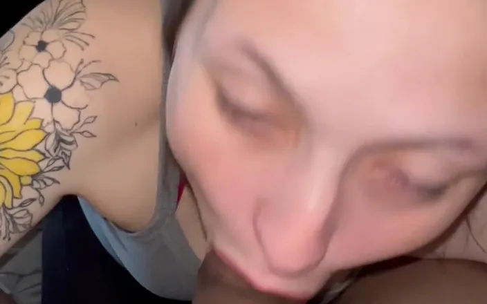 LuluLemons000: Sexy těhotná děvka sání a šukání černého ptáka