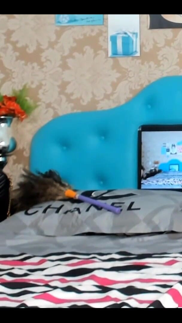This Video Is Hot! (Emanuelly Raquel) This Video Is Hot! (Emanuelly Raquel)