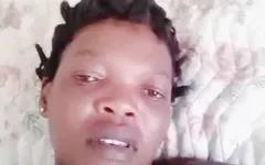 Agry, salope noire, masturbation avec crème